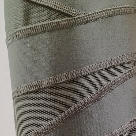 Lululemon Wunder Under Leggings Hi-RiseTech Mesh XS / 0 - Picture 6 of 12